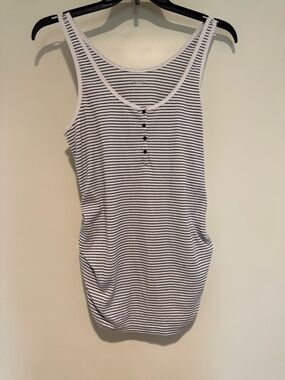 Old Navy Black and White Striped Tank Top, size xl
